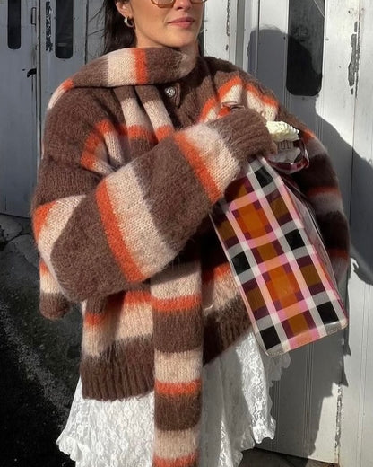 Cardigan Coffee With Scarf